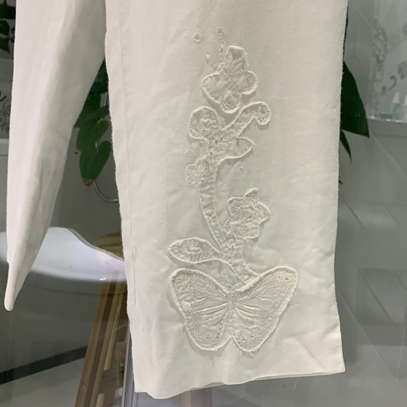 Peter Nygard Pants - Gorgeous VTG Bianca Nygard 💯% Linen High Waist Embroidered Capris